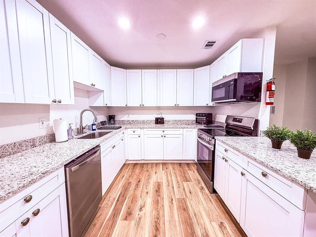 8 BR in Jacksonville