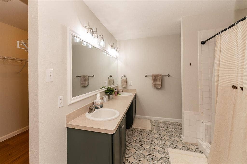 5 BR in San Antonio