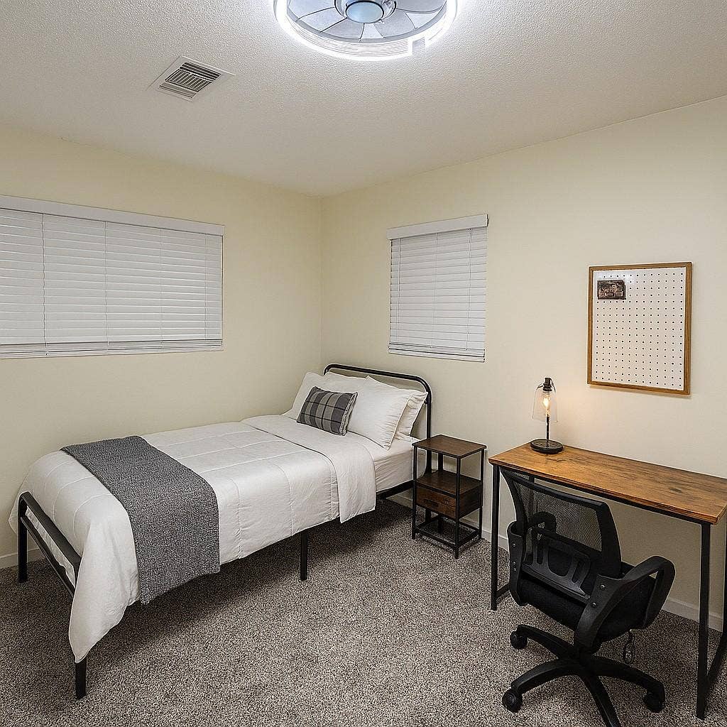 8 BR in Decatur
