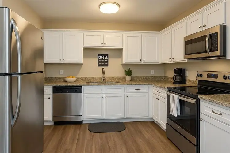 8 BR in Decatur