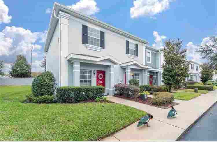 Quiet Room with private bathroom
