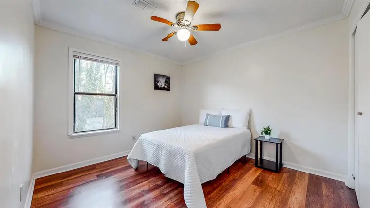 9 BR in Stone Mountain