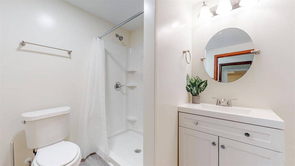 9 BR in Stone Mountain