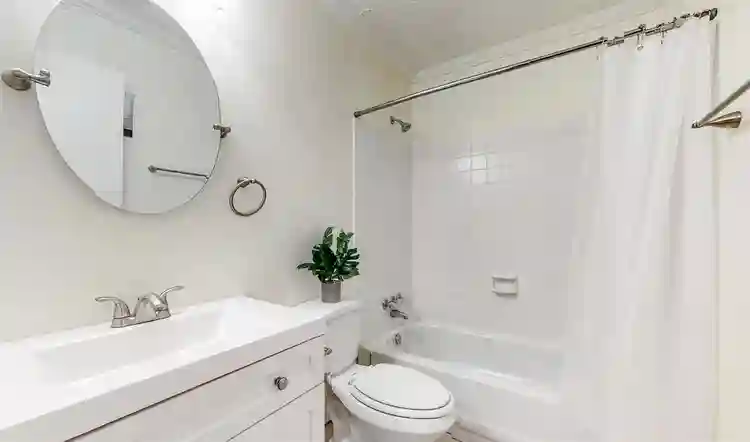 9 BR in Stone Mountain