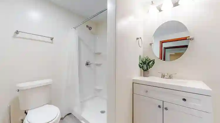 9 BR in Stone Mountain