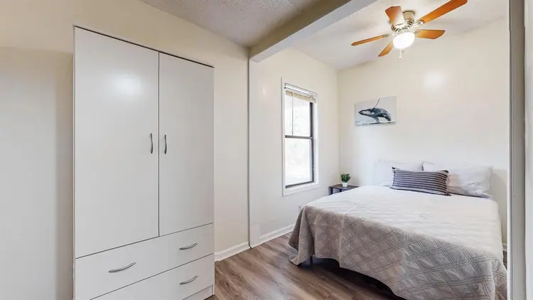 9 BR in Stone Mountain