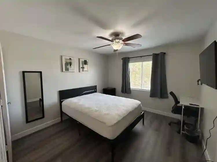 6 BR in North Las Vegas