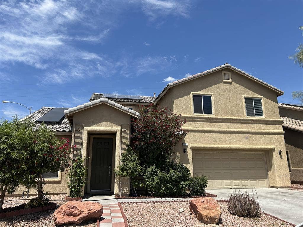 6 BR in North Las Vegas
