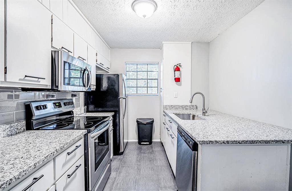 10 BR in Lithonia
