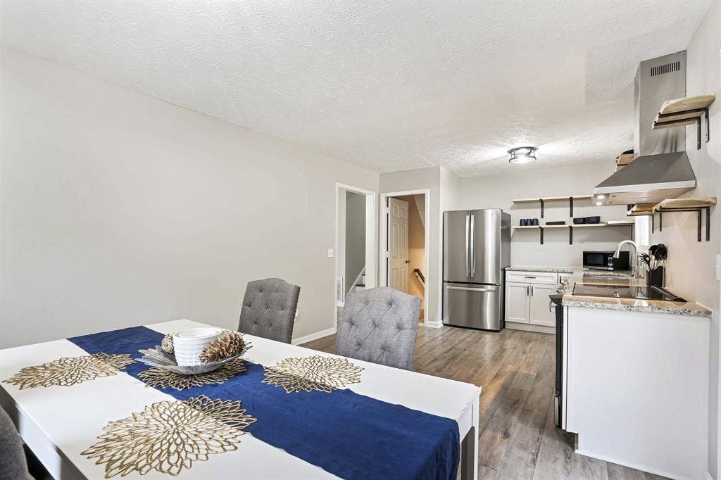 5 BR in Douglasville