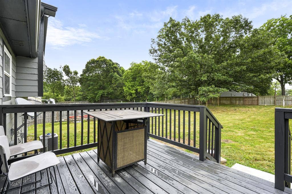 5 BR in Douglasville