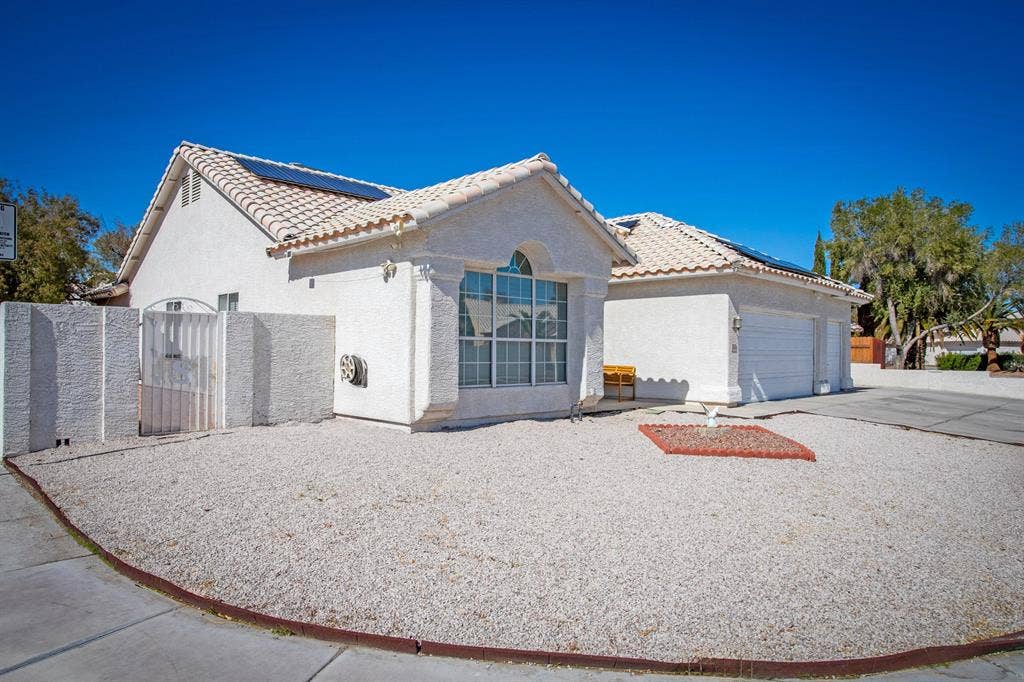 5 BR in North Las Vegas