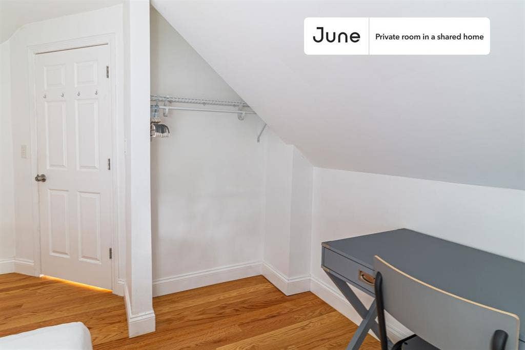 6 BR in Boston