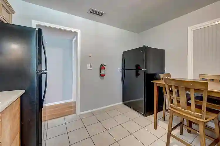 6 BR in Jacksonville