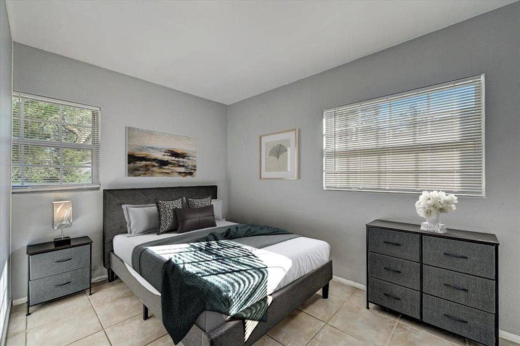 7 BR in Jacksonville