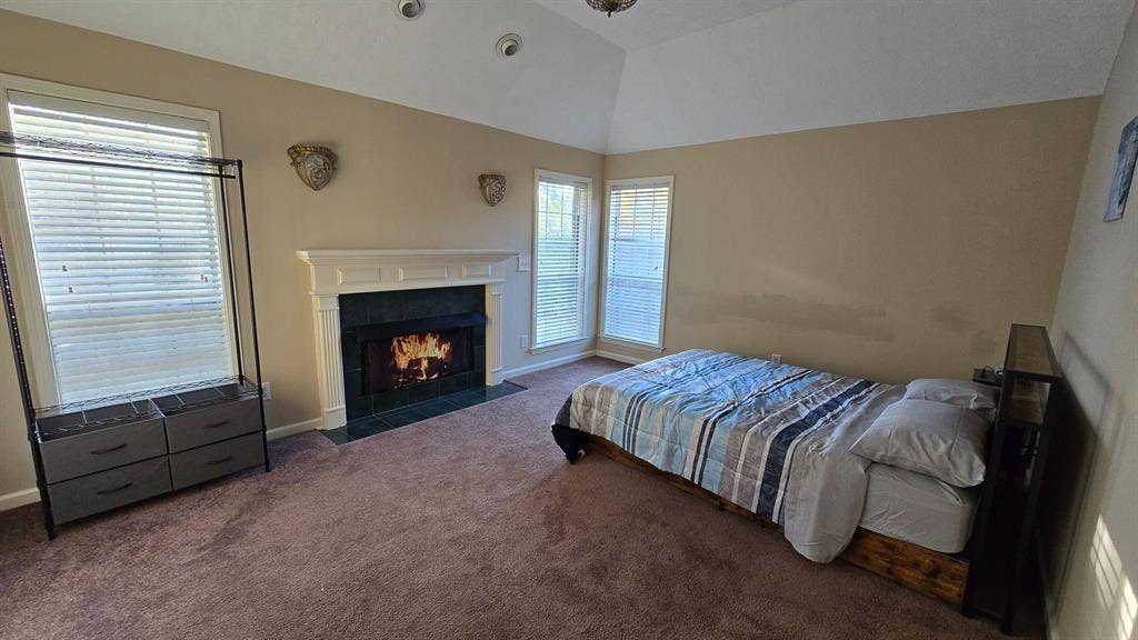 5 BR in Montgomery