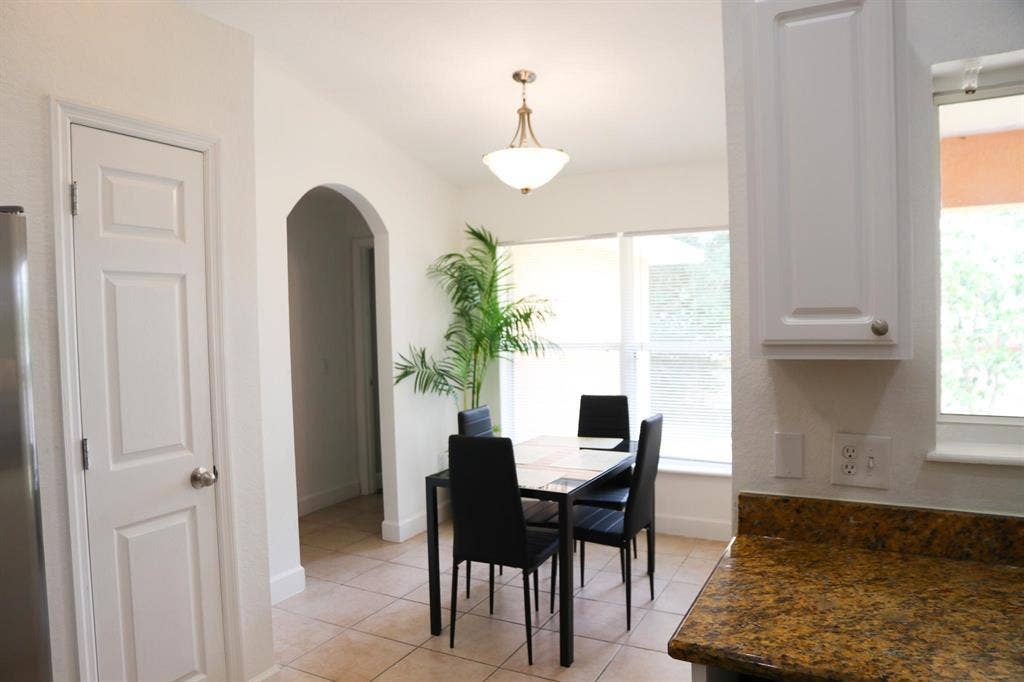 6 BR in Lakeland