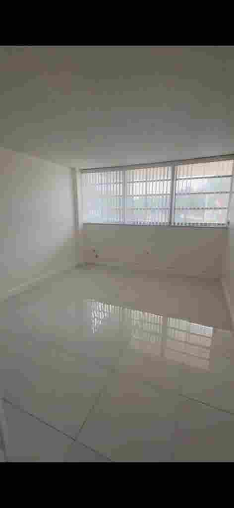 Se renta habitación amoblada