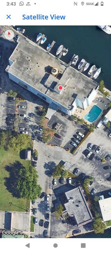 Se renta habitación amoblada