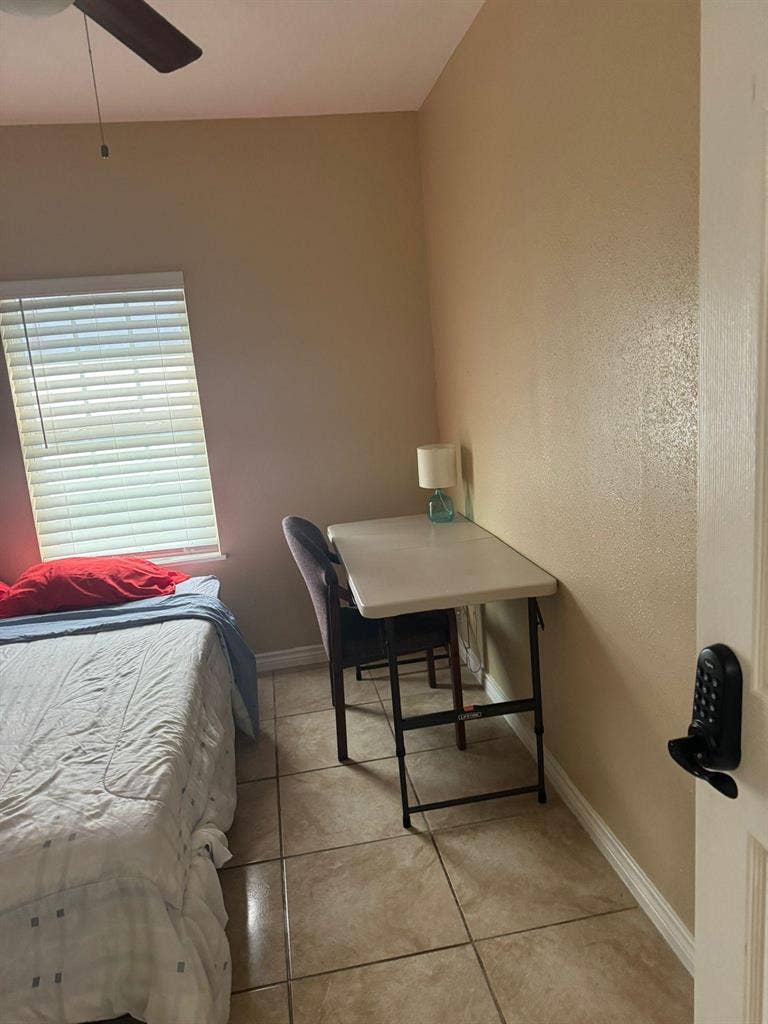 7 BR in Houston