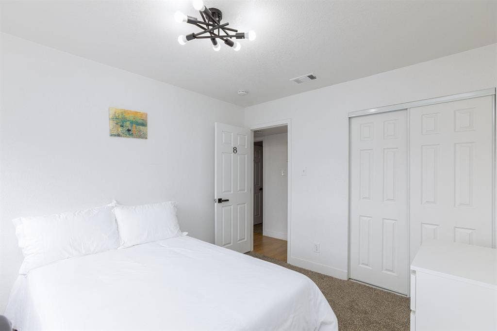 8 BR in Las Vegas