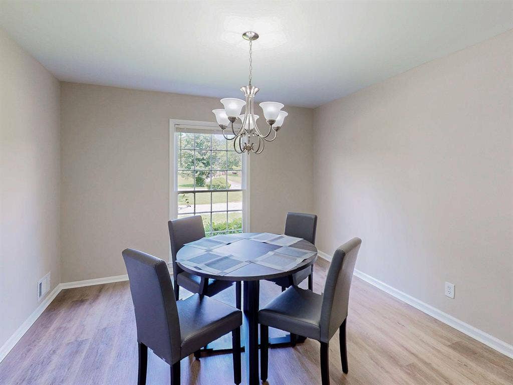 6 BR in Decatur