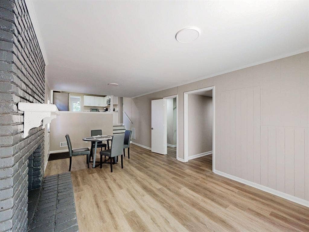 6 BR in Decatur