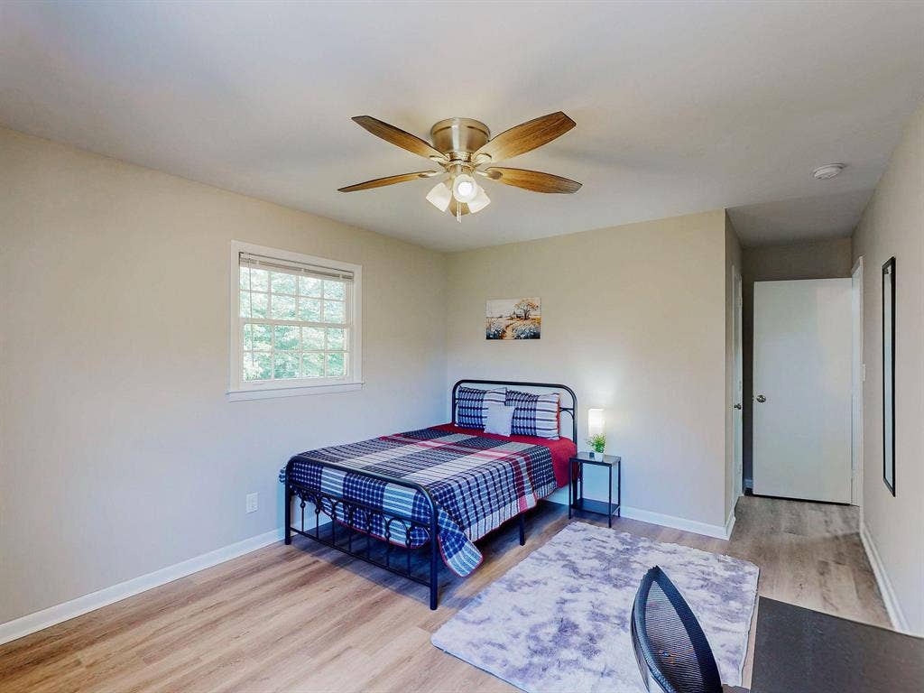 6 BR in Decatur