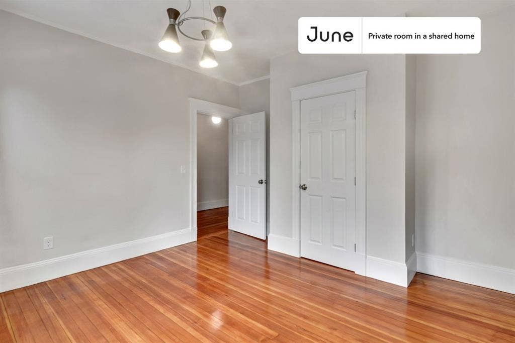 4 BR in Boston