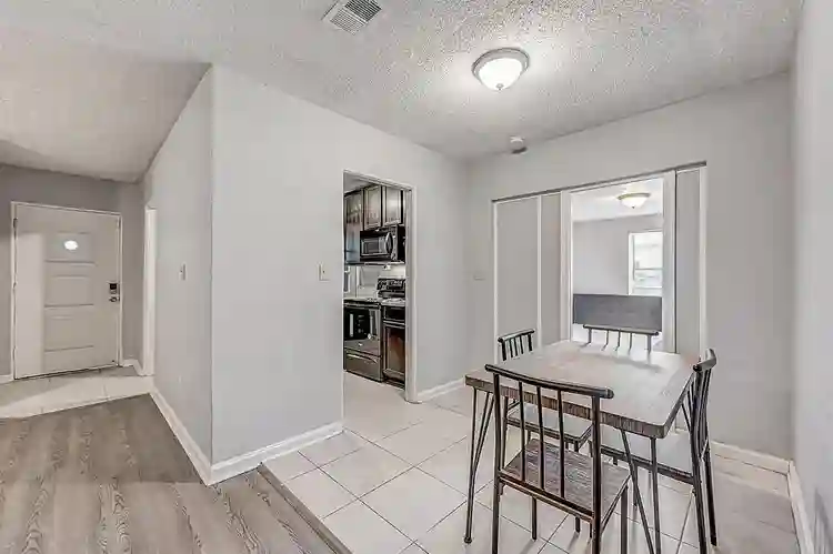 9 BR in Jacksonville