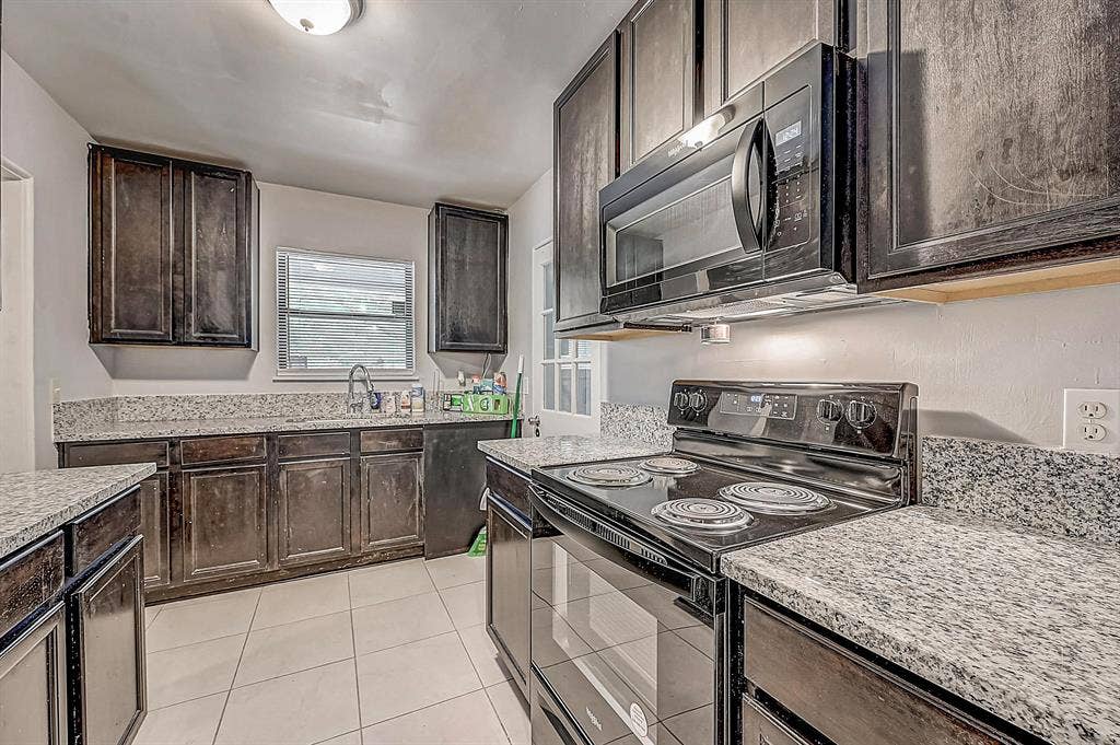 9 BR in Jacksonville