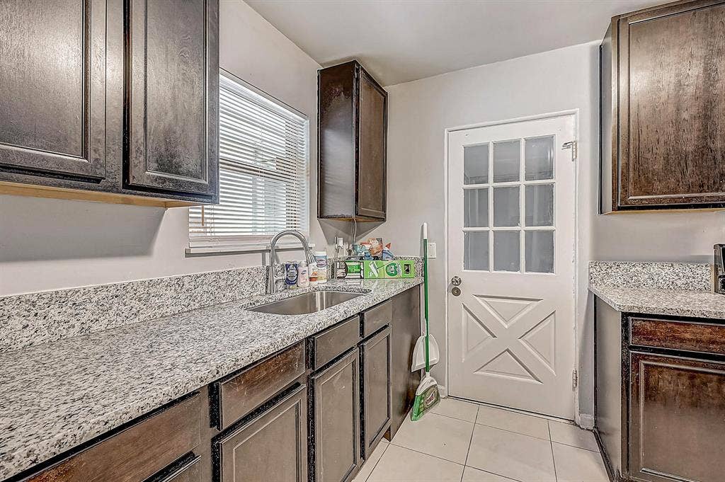 9 BR in Jacksonville