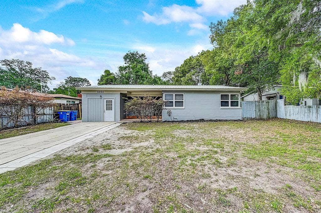 9 BR in Jacksonville