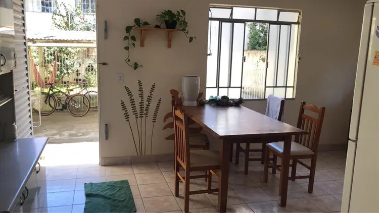 Quarto mobilado em Juvevê