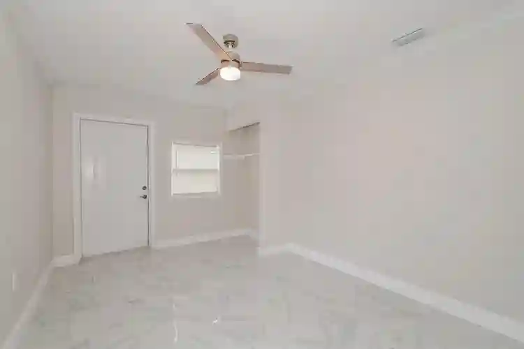 2 BR in Orlando