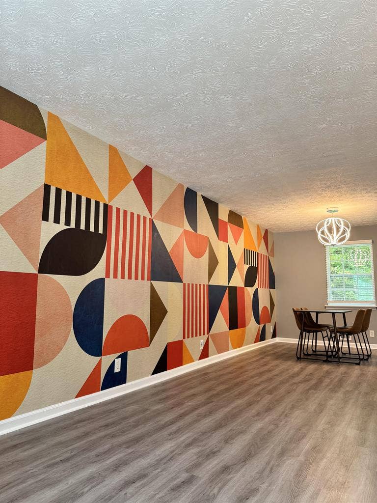 6 BR in Stone Mountain