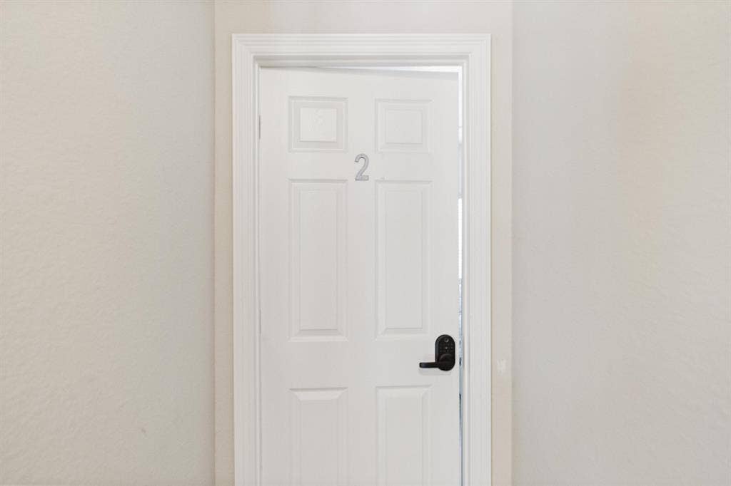 6 BR in Katy