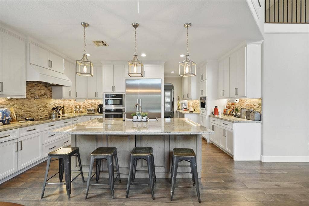 6 BR in Katy