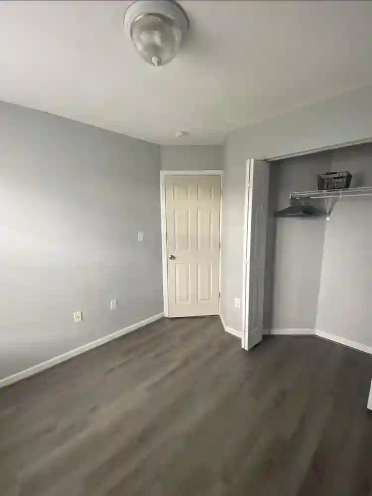 Private room in west York townhouse