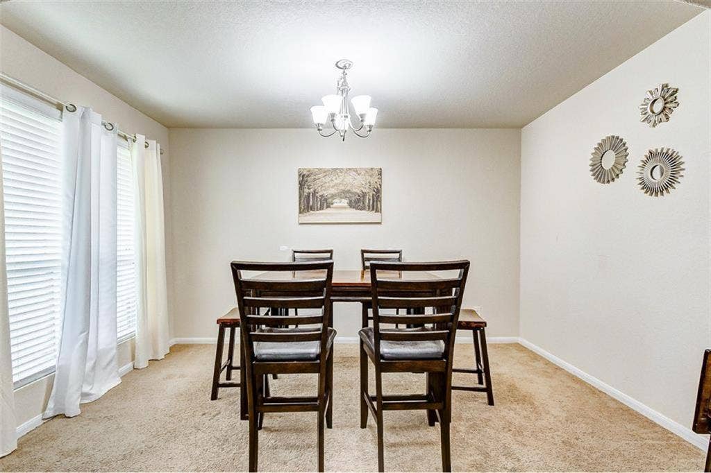 Private room available in Katy