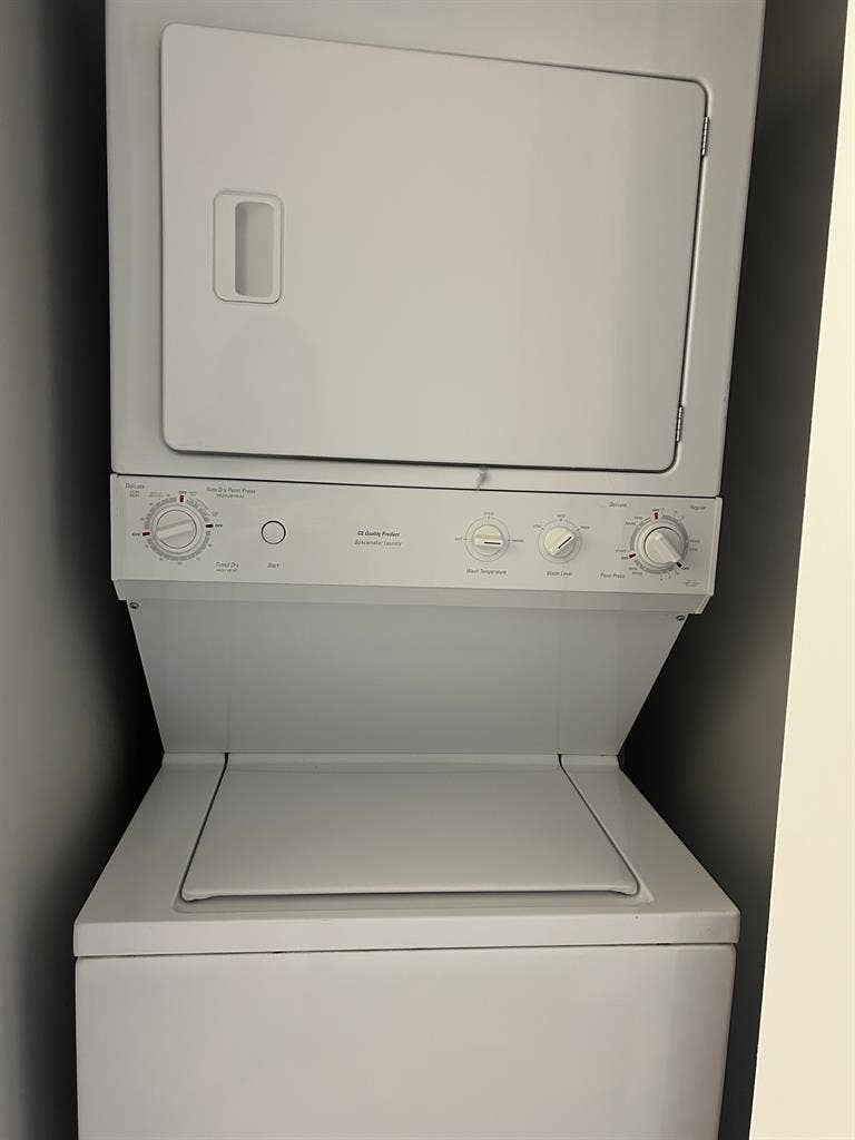 Discounted Sublet (9 Months)