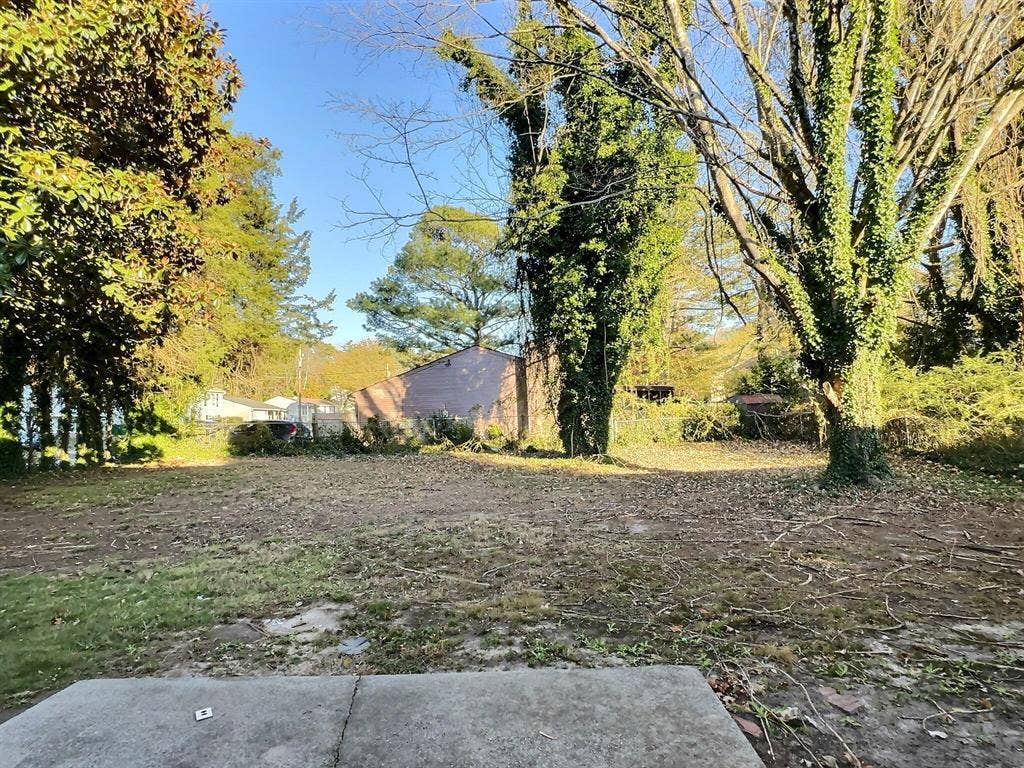 7 BR in Stone Mountain