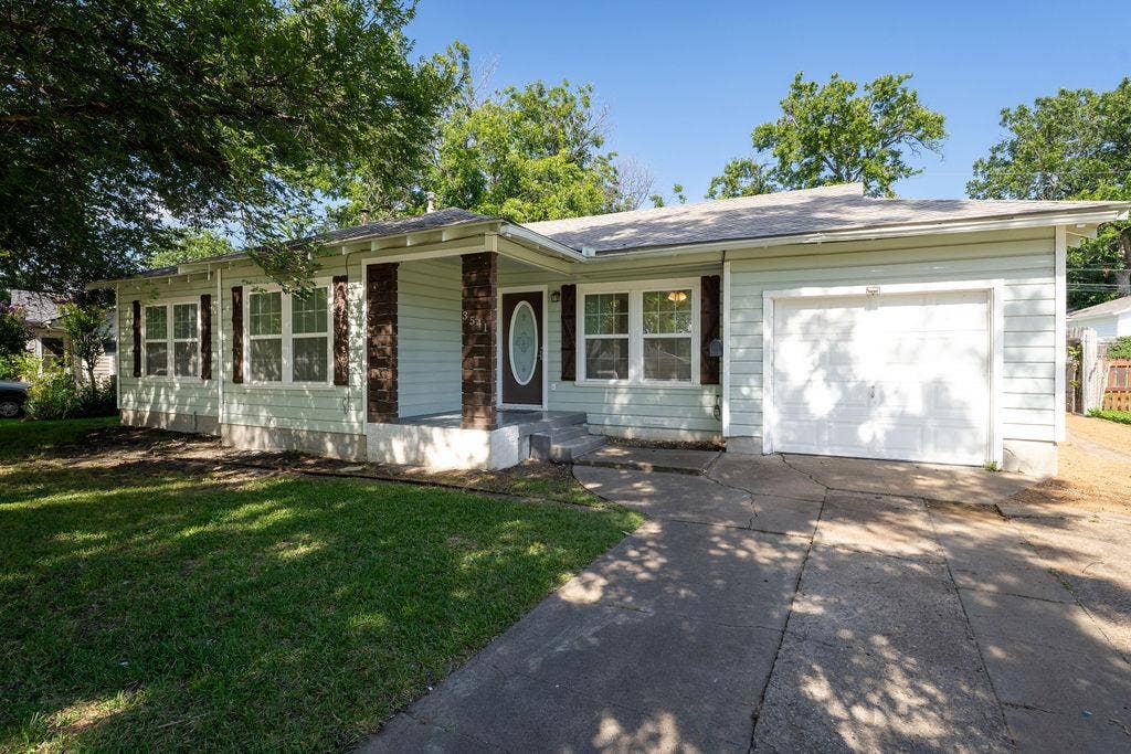8 BR in Haltom City