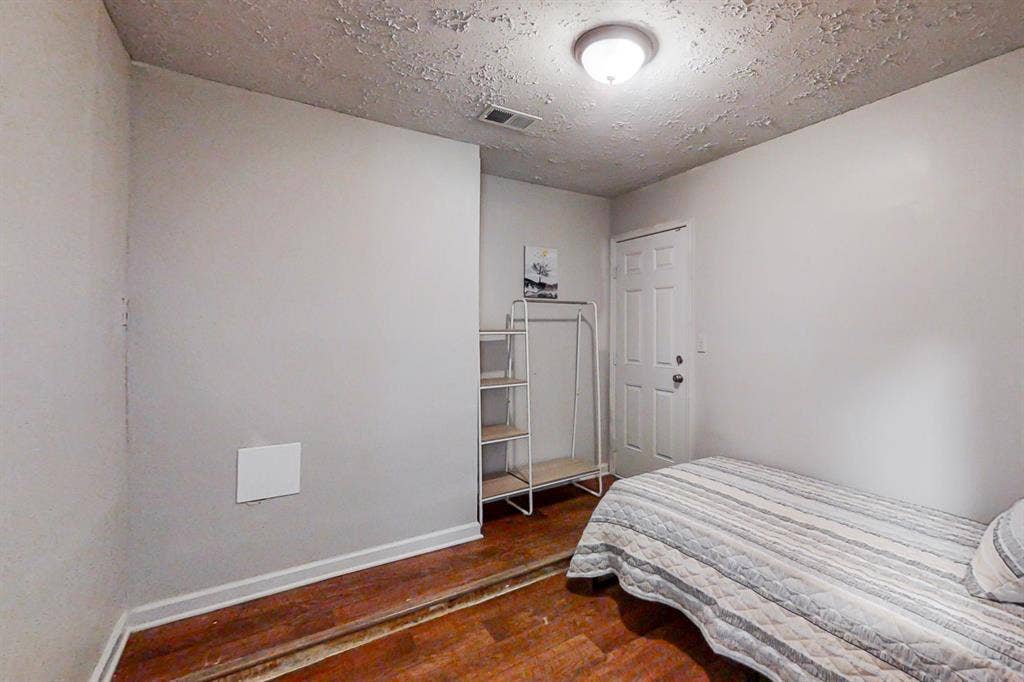 9 BR in Jonesboro