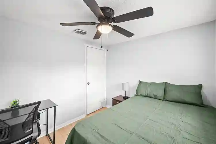 7 BR in Jacksonville