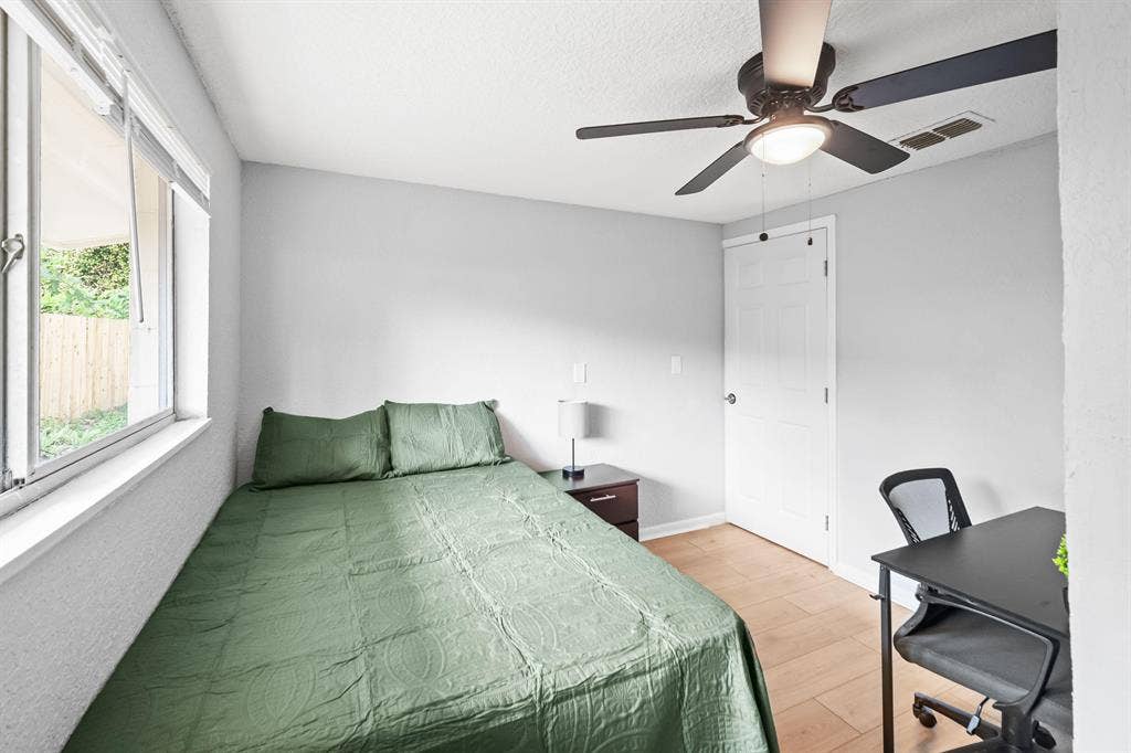 7 BR in Jacksonville