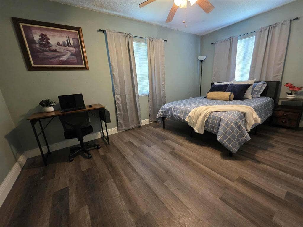 6 BR in Port Charlotte