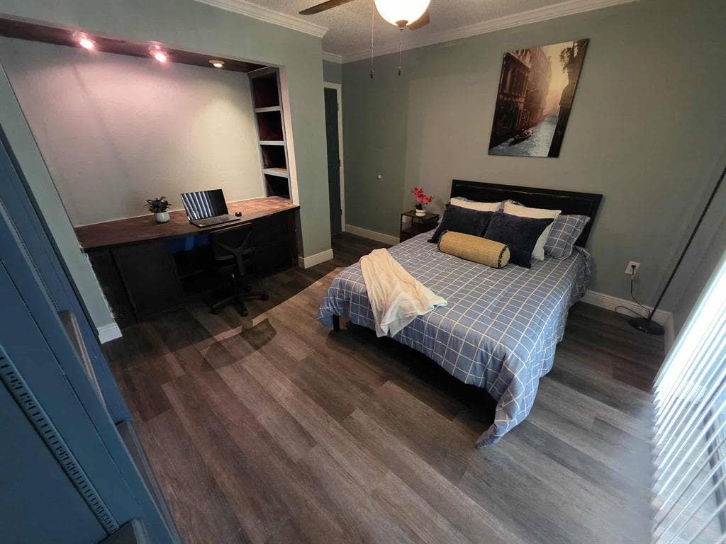 6 BR in Port Charlotte