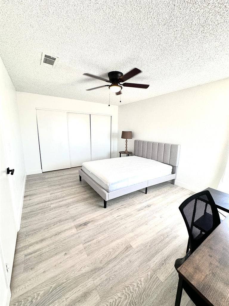 6 BR in Las Vegas