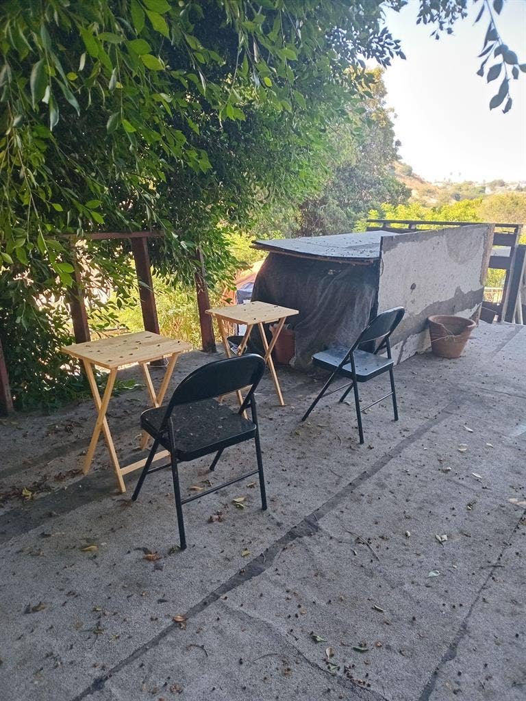 2 BR in Los Angeles